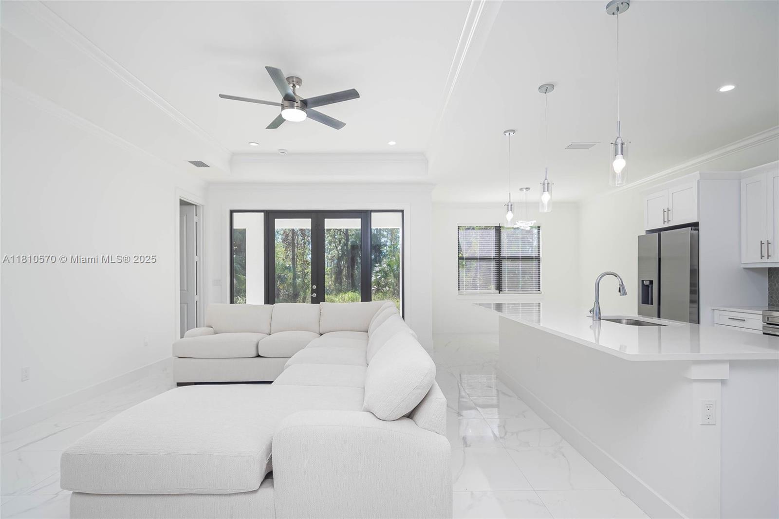 GOLDEN GATE ESTATES - Residential