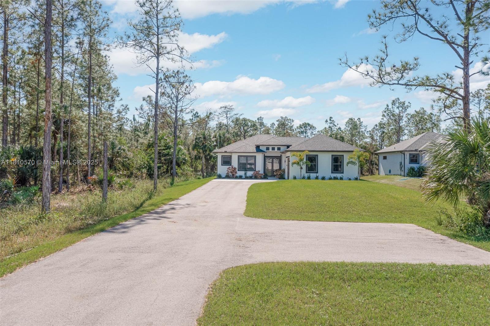 GOLDEN GATE ESTATES - Residential