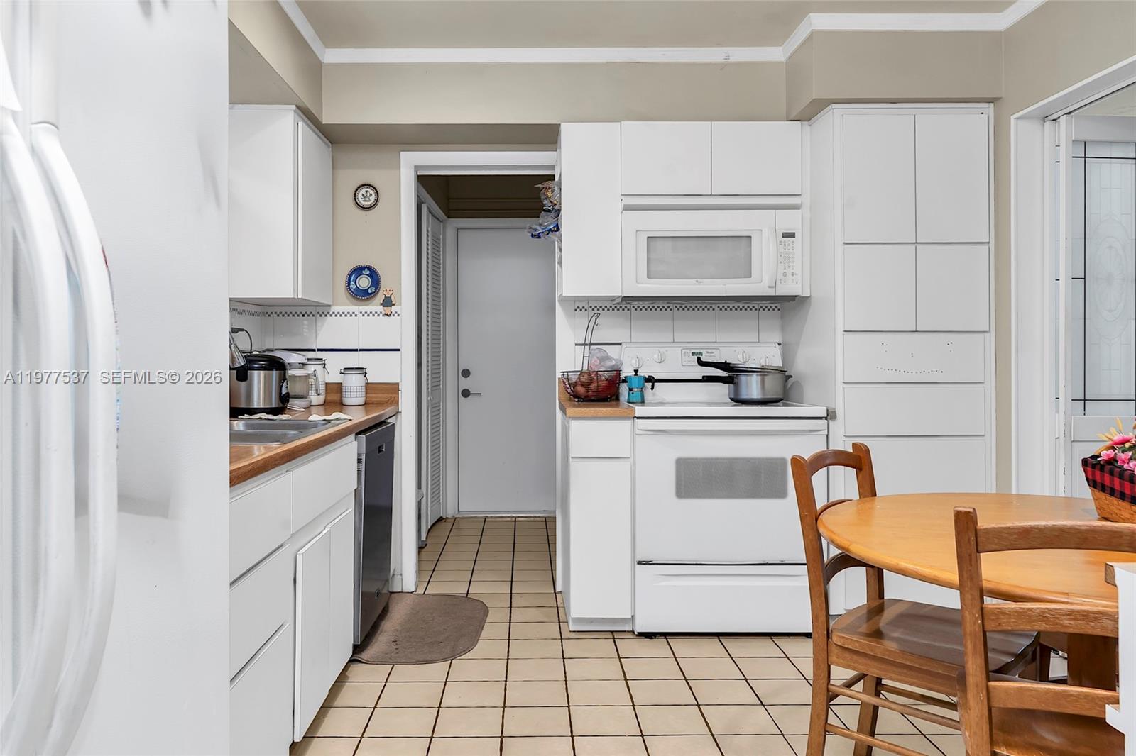 CORAL PARK ESTATES SEC 3 - Residential