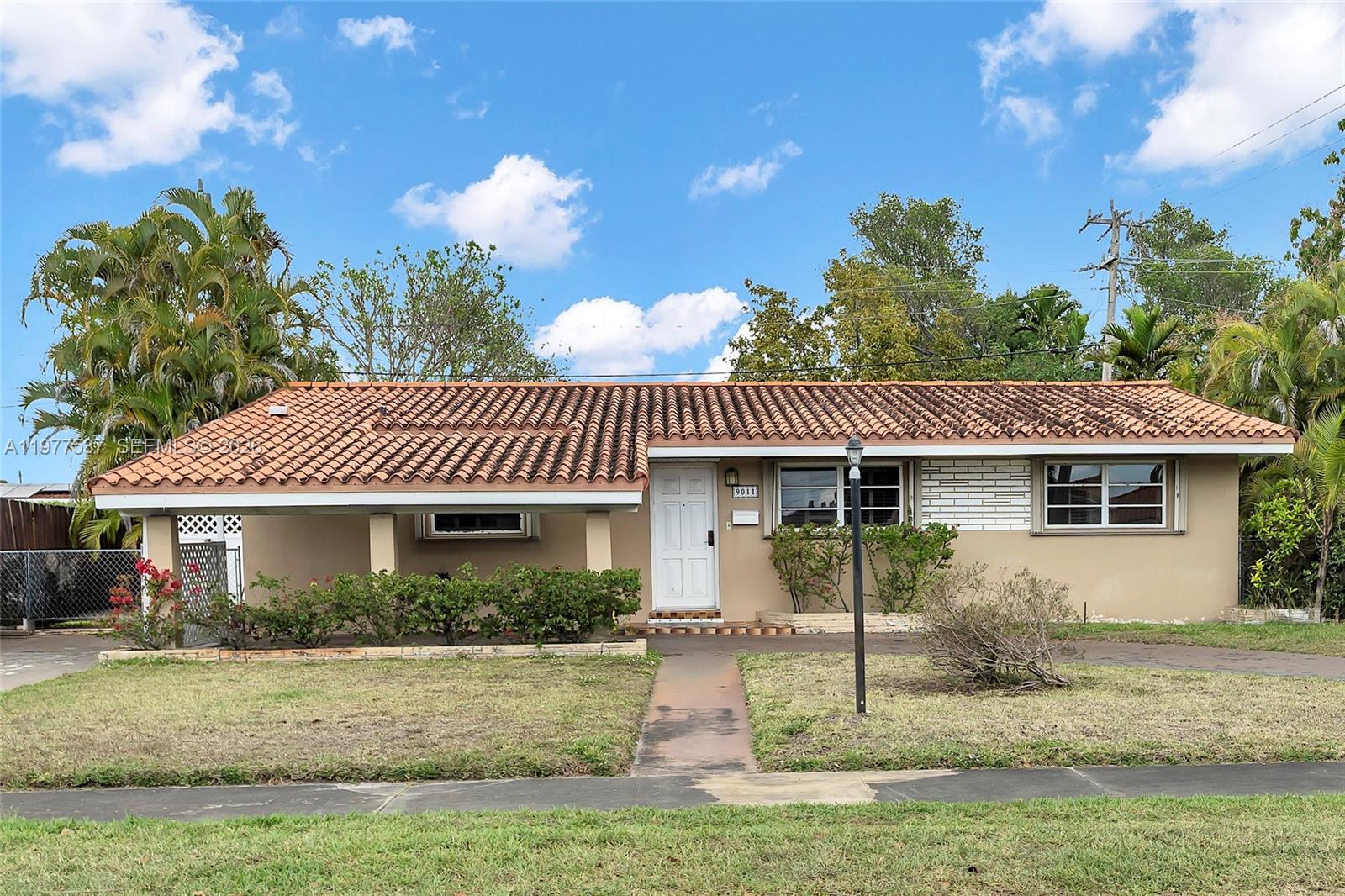 CORAL PARK ESTATES SEC 3 - Residential