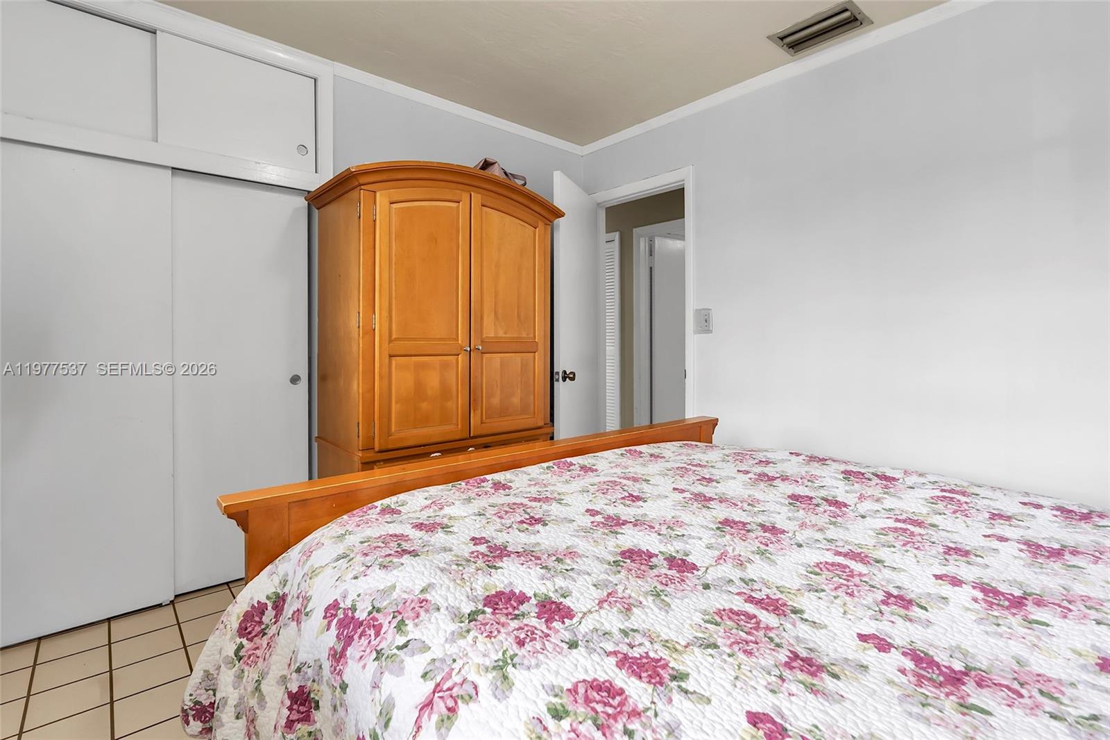 CORAL PARK ESTATES SEC 3 - Residential