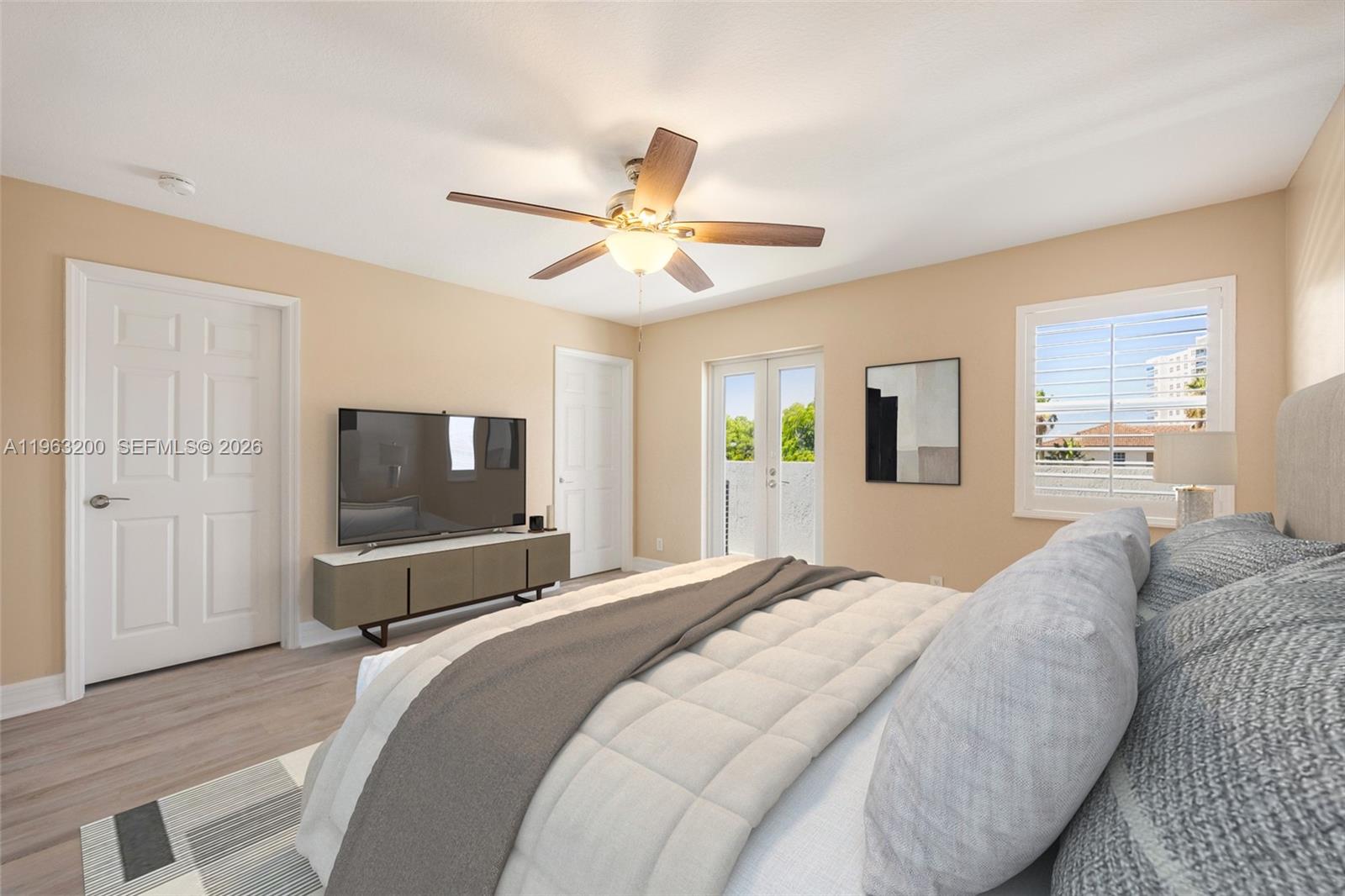 HILLSBORO SHORES - Residential