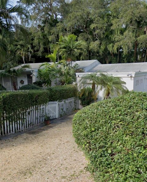 4215 Justison Ct Miami FL 33133