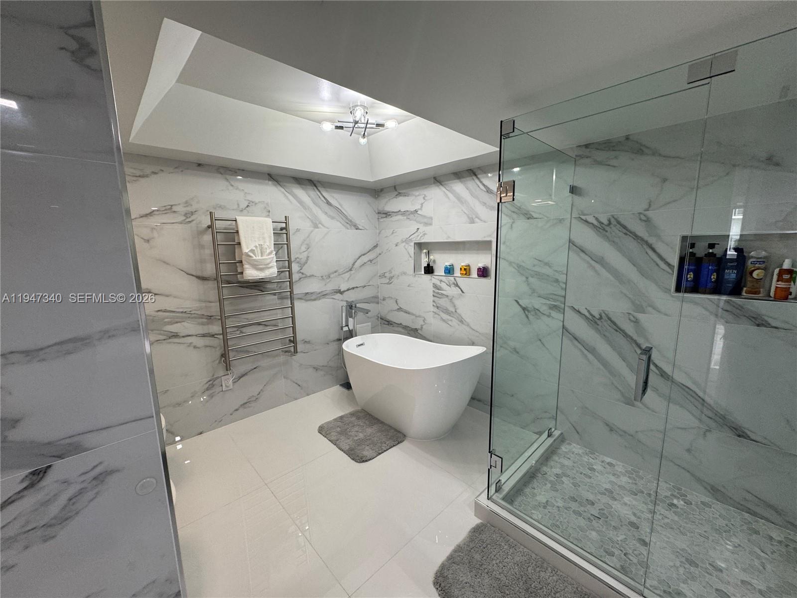 LEXCELLENCE CONDO - Residential