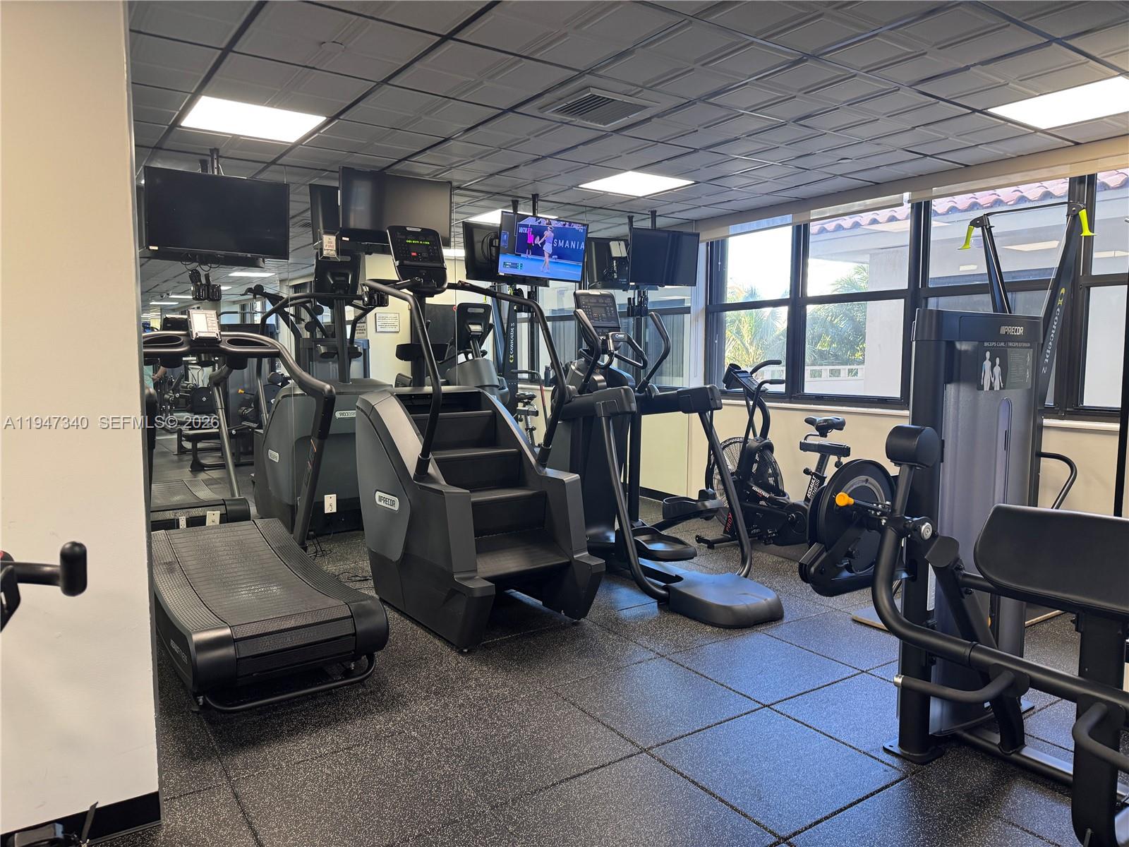 LEXCELLENCE CONDO - Residential