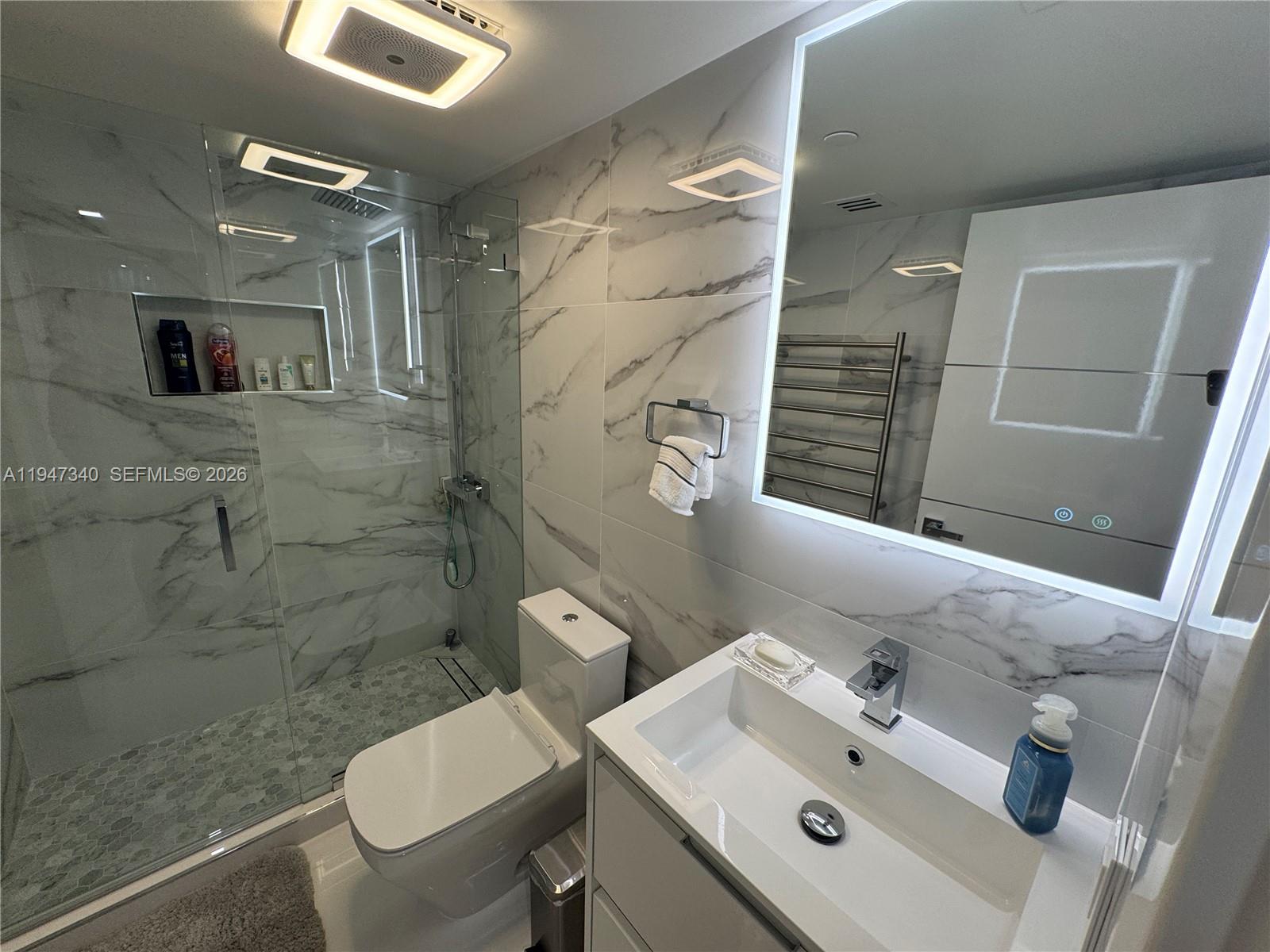 LEXCELLENCE CONDO - Residential