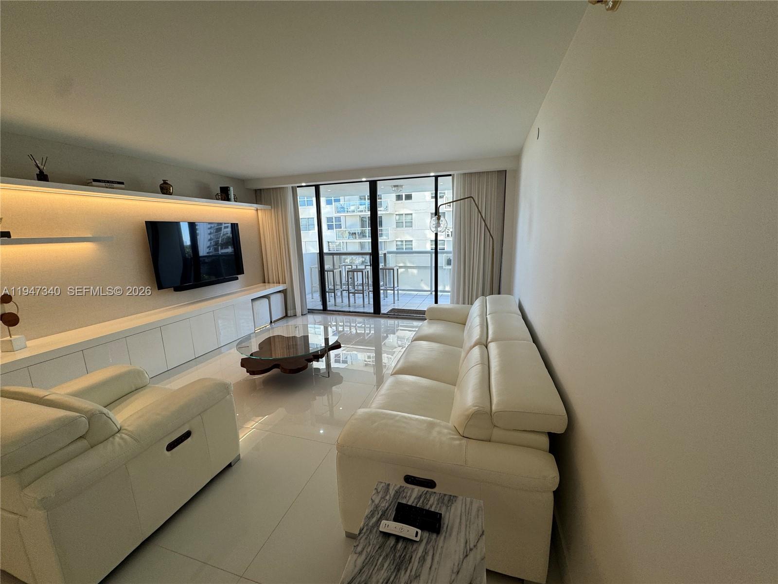 LEXCELLENCE CONDO - Residential