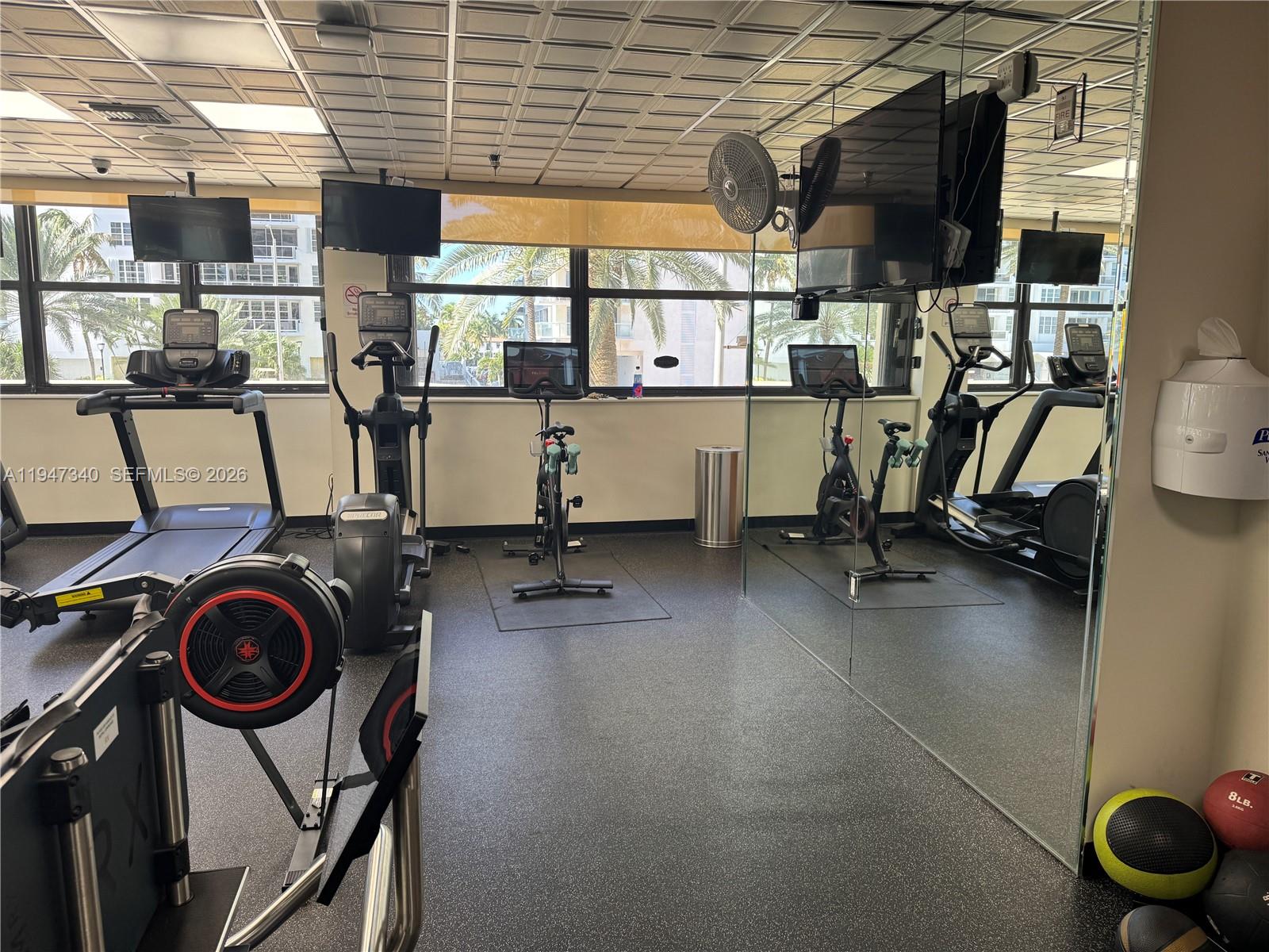 LEXCELLENCE CONDO - Residential