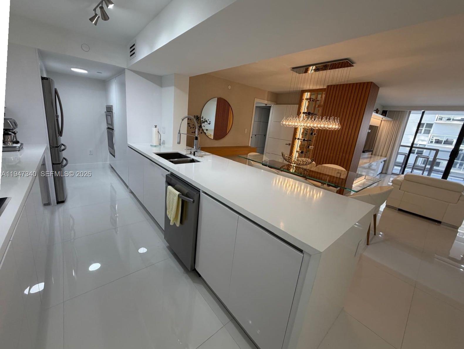 LEXCELLENCE CONDO - Residential