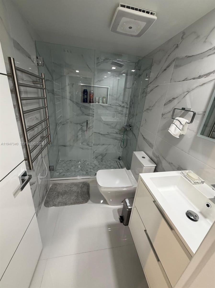 LEXCELLENCE CONDO - Residential