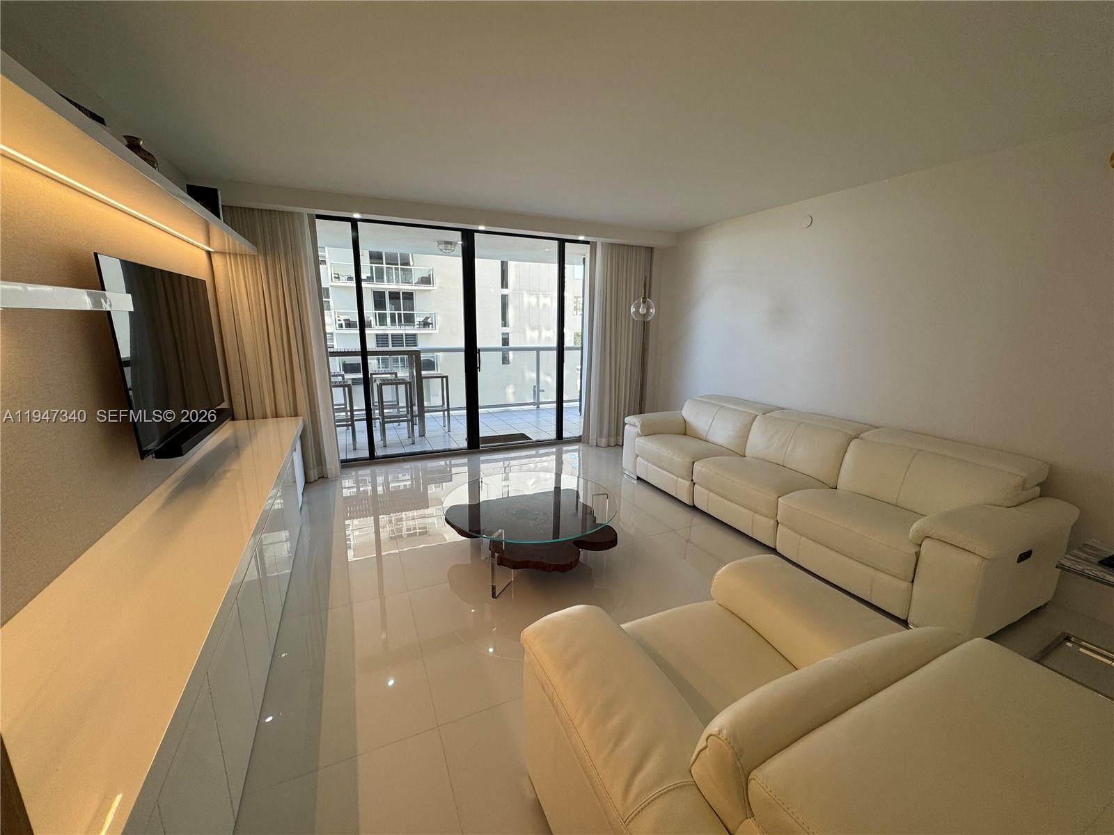 LEXCELLENCE CONDO - Residential