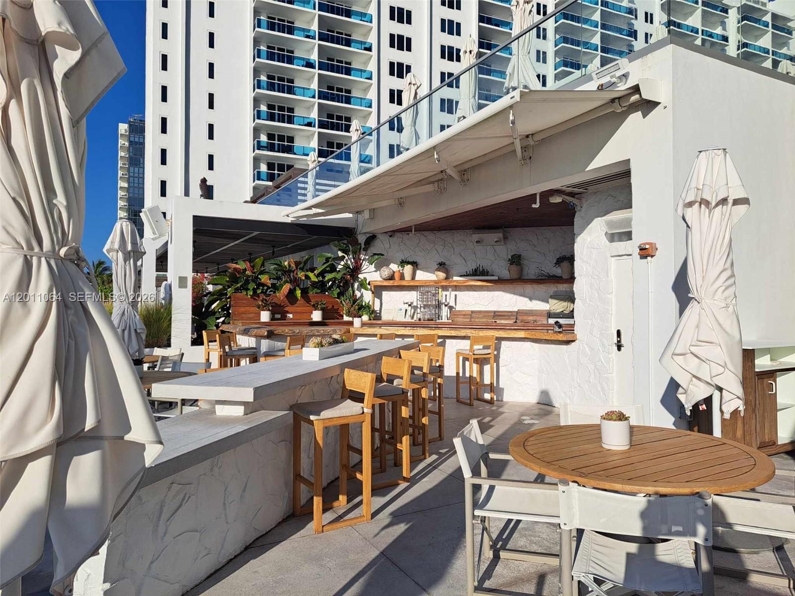 RONEY PALACE CONDO - Residential