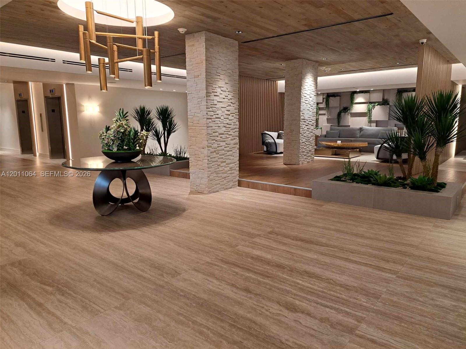 RONEY PALACE CONDO - Residential
