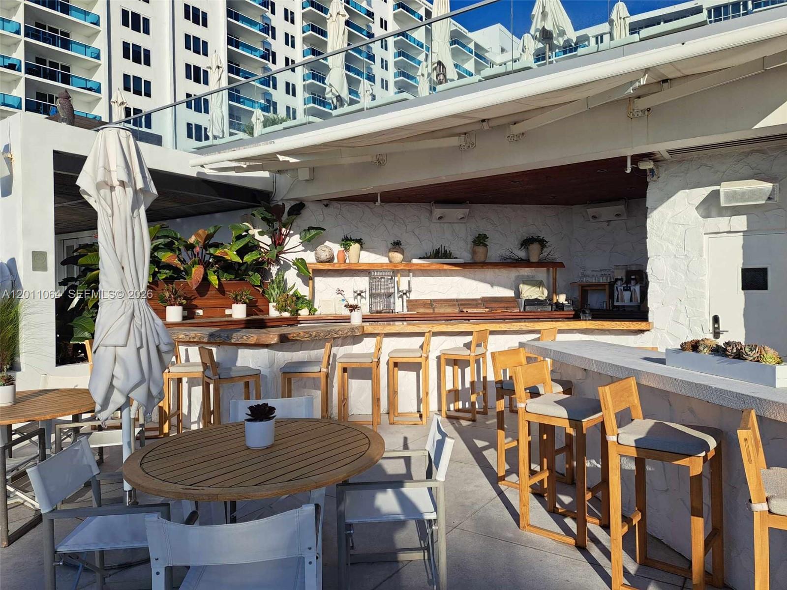 RONEY PALACE CONDO - Residential