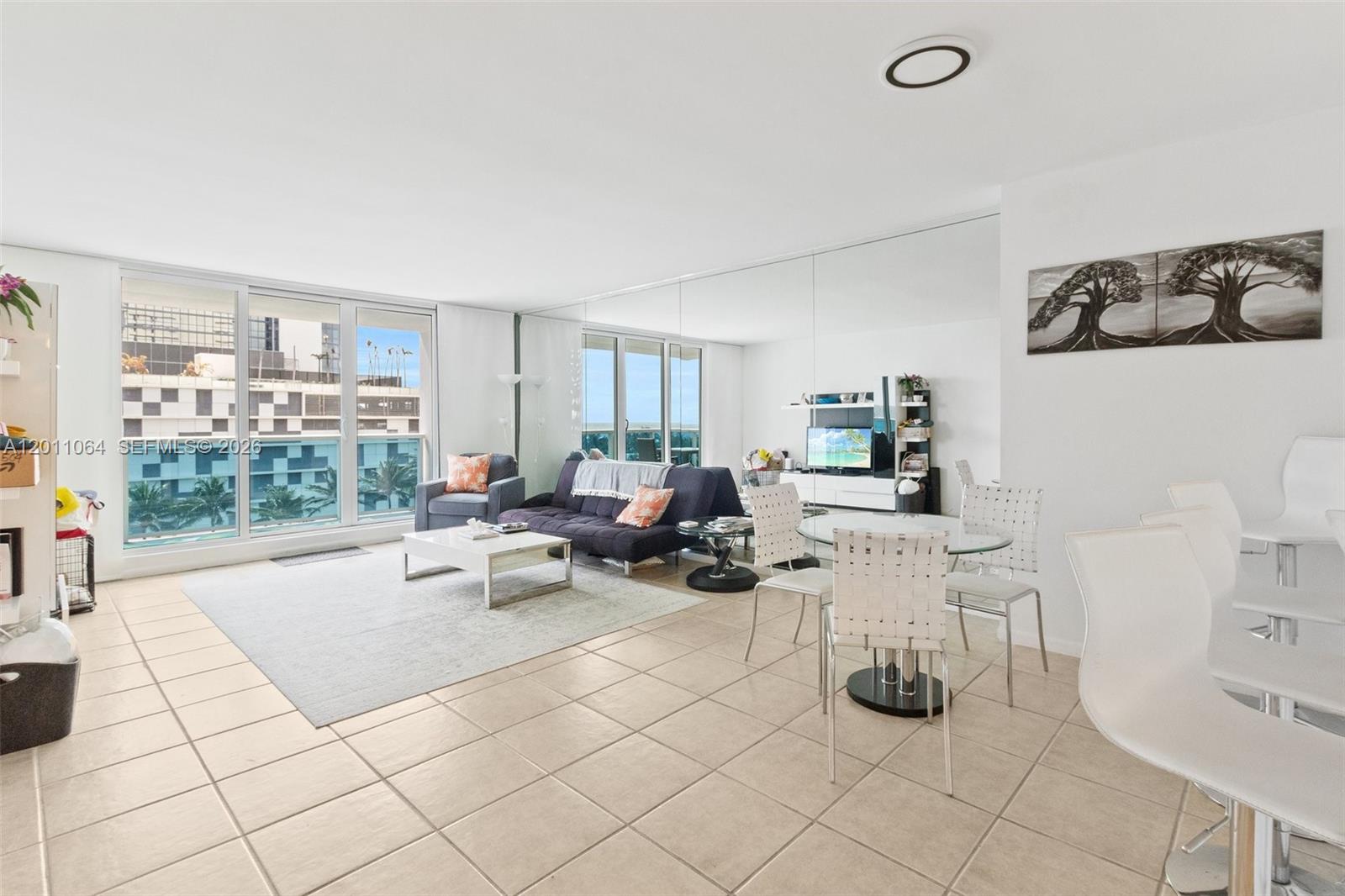 RONEY PALACE CONDO - Residential
