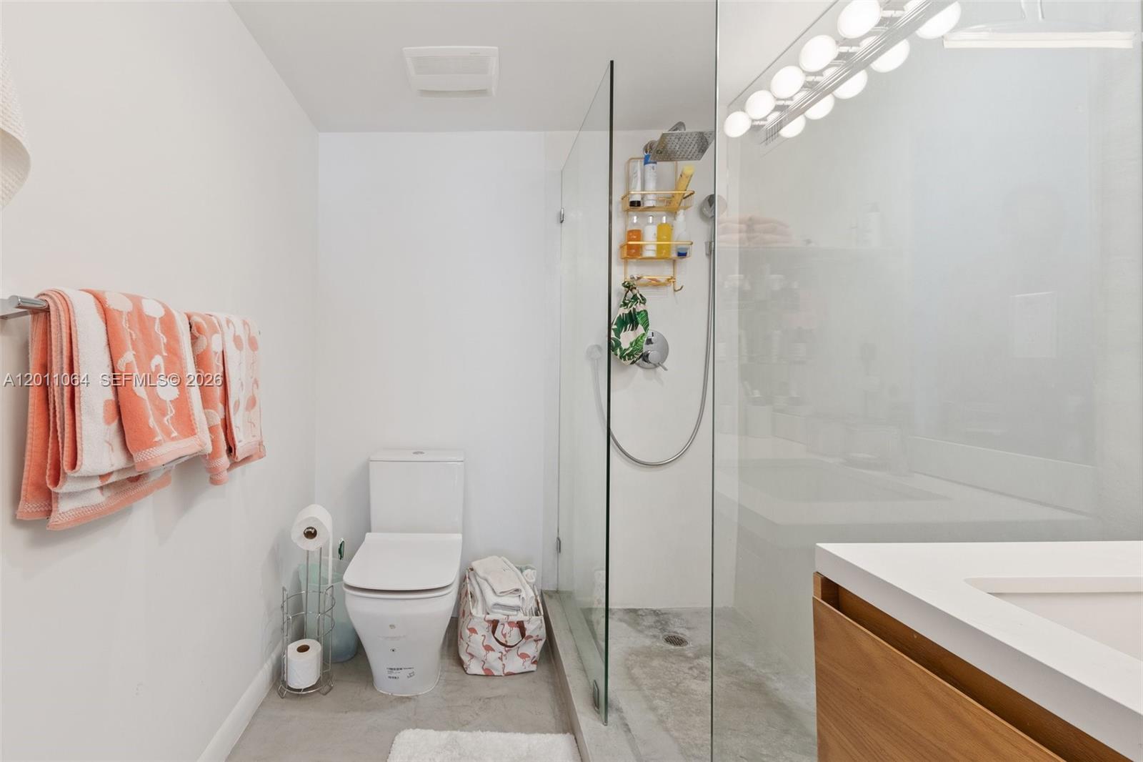 RONEY PALACE CONDO - Residential