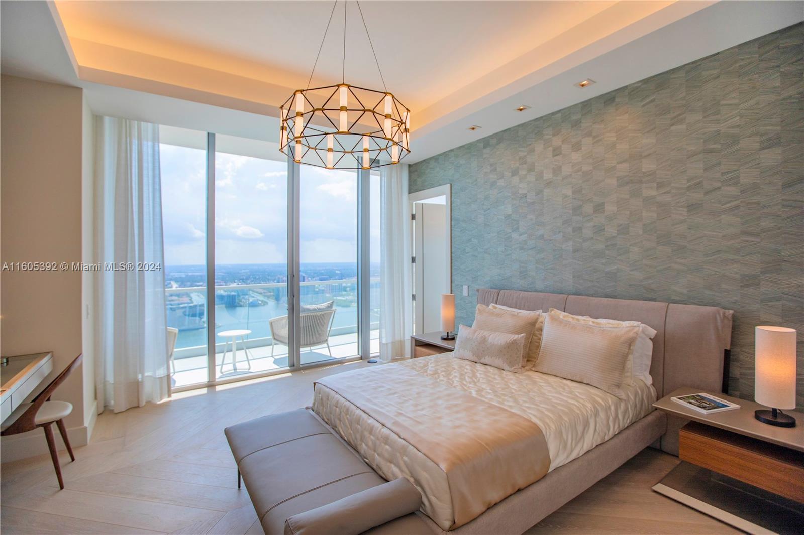 Turnberry Ocean Club - Residential