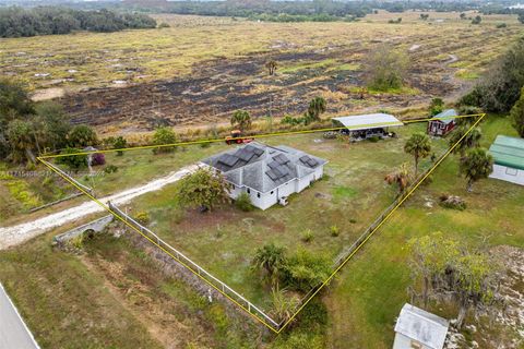 A home in Moore Haven