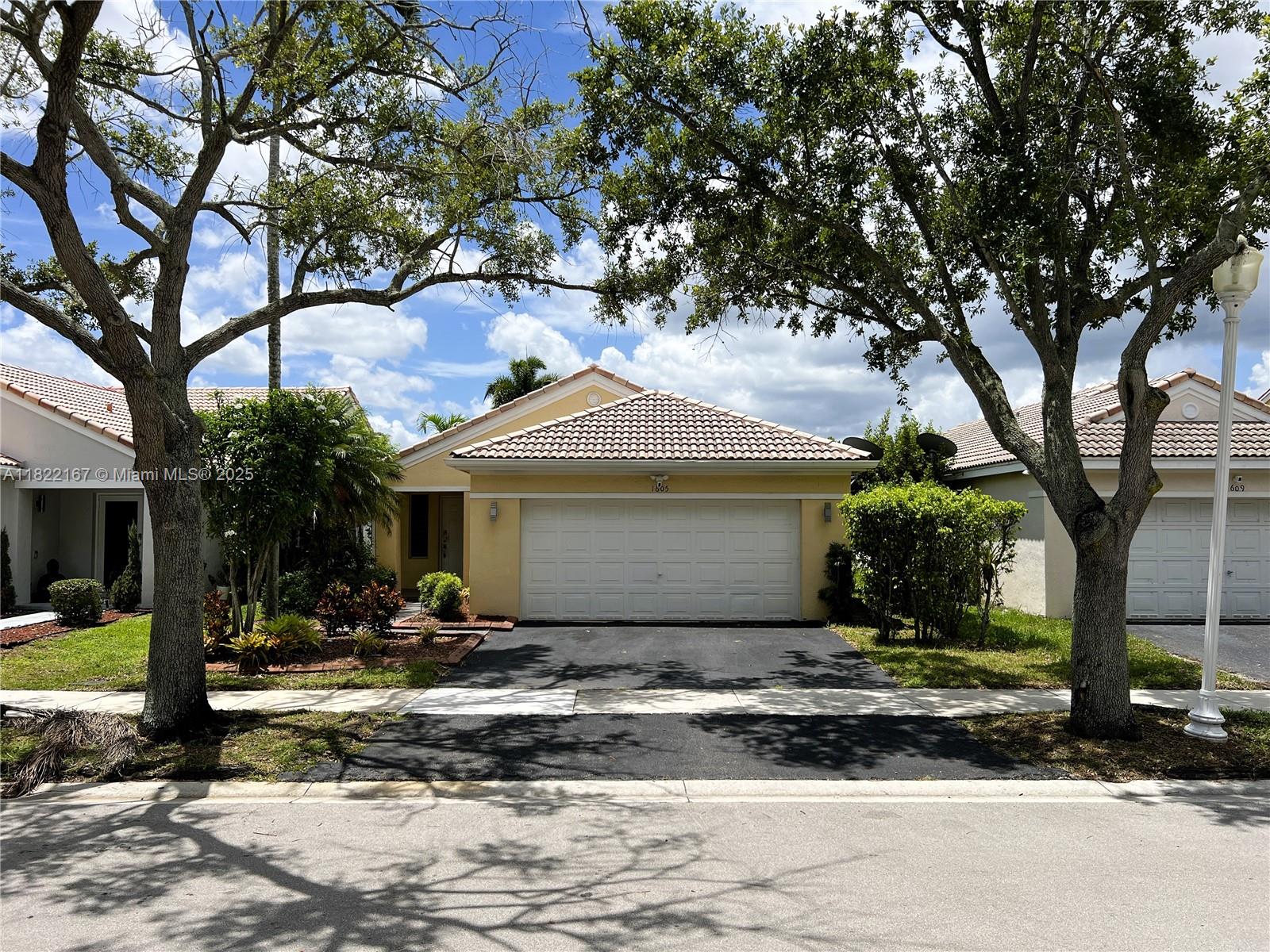 Property for Sale at 1605 Salerno Cir, Weston, Broward County, Florida - Bedrooms: 3 
Bathrooms: 2  - $695,000