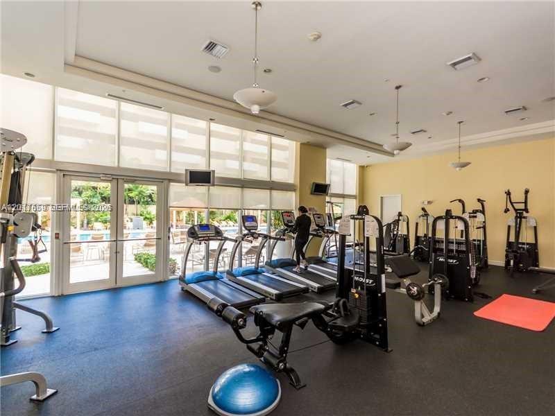 VENTURE AT AVENTURA EAST - Residential