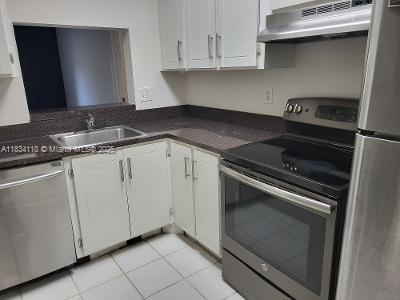 480 NW 20th St 308