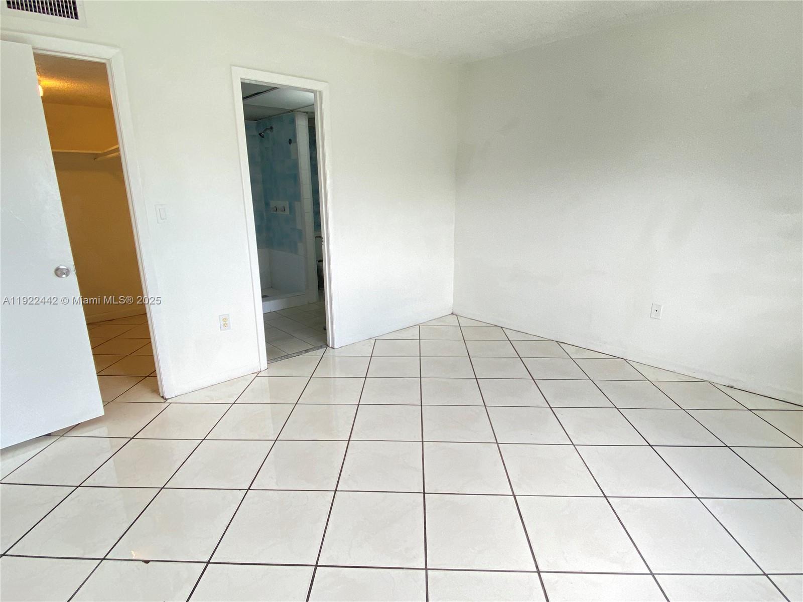 SAMARI LAKE EAST CONDO - Residential Lease