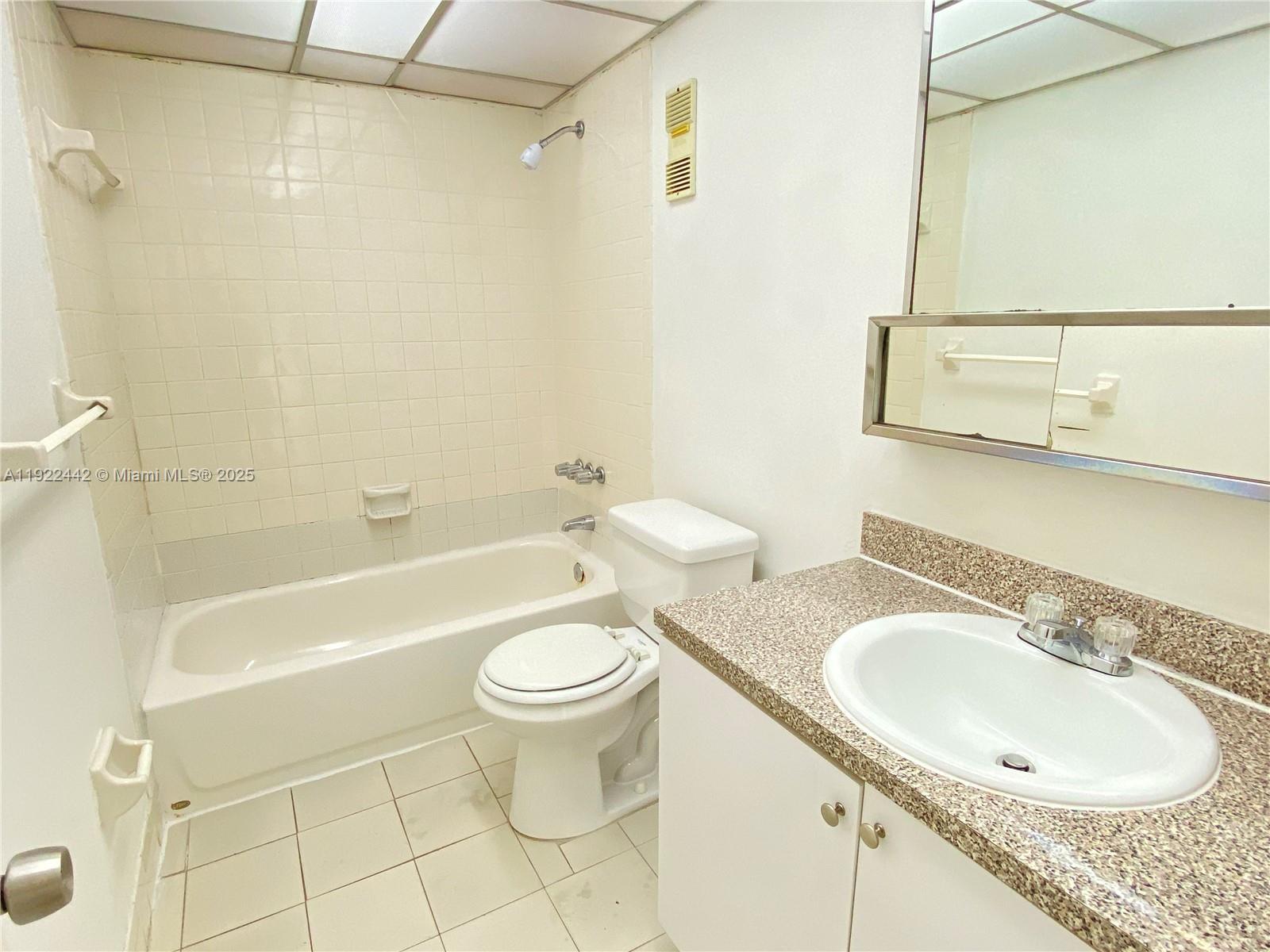 SAMARI LAKE EAST CONDO - Residential Lease