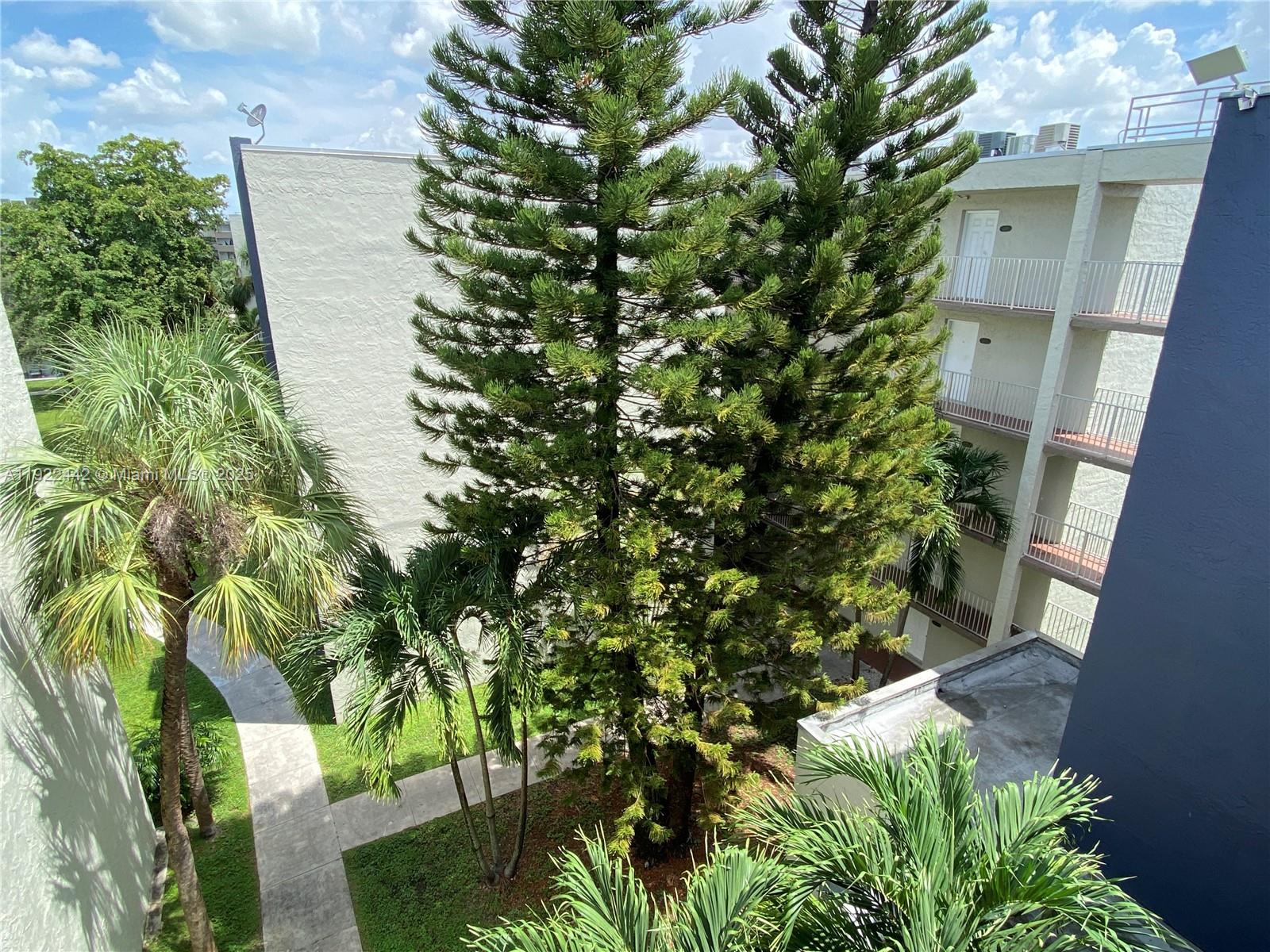 SAMARI LAKE EAST CONDO - Residential Lease