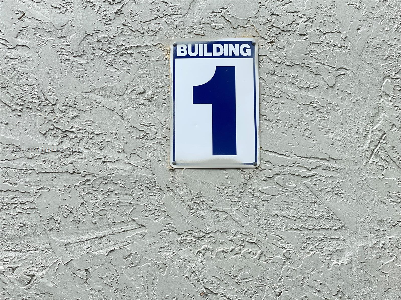 SAMARI LAKE EAST CONDO - Residential Lease