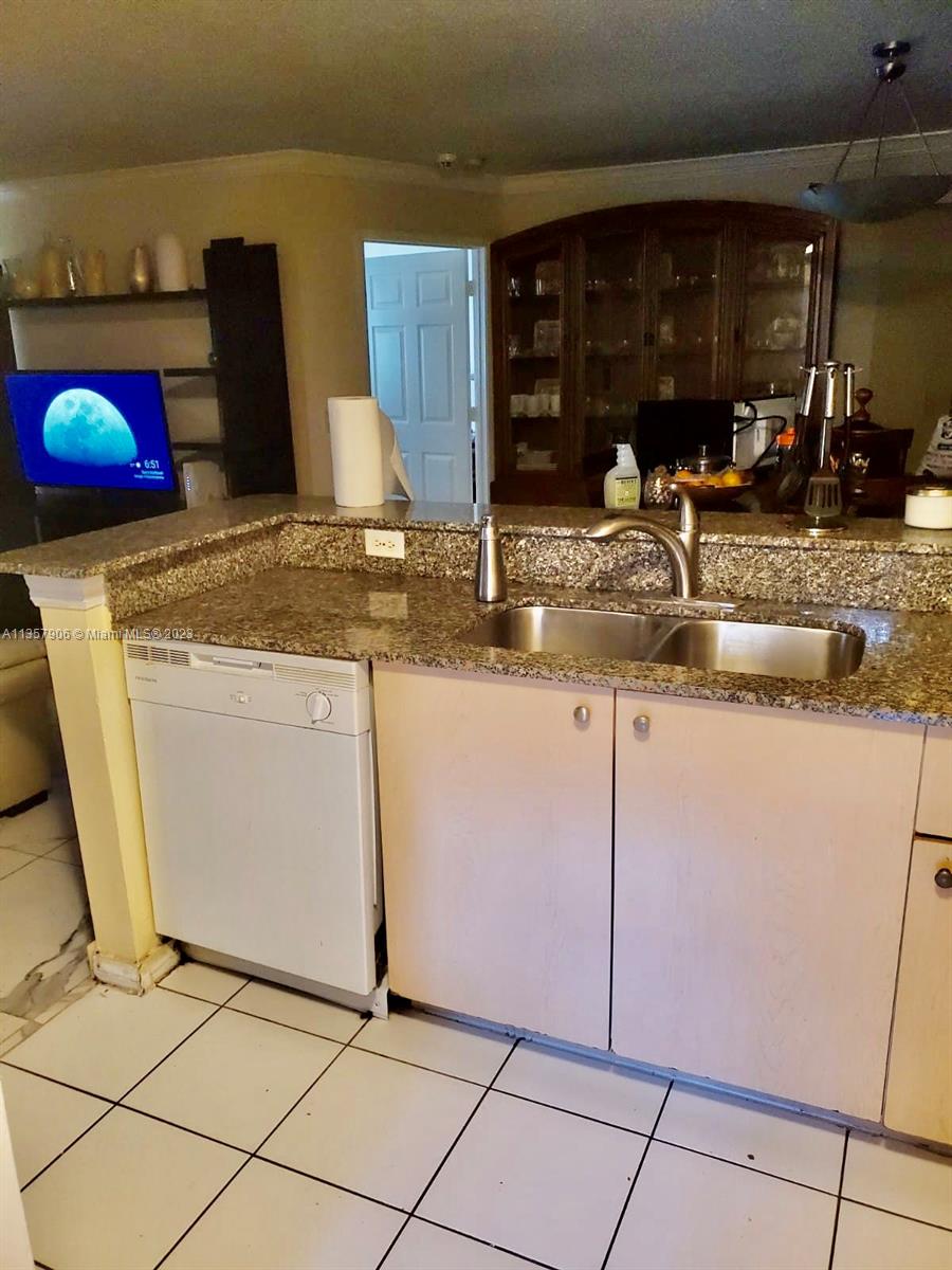 Photo 4 of 15 of 2496 Centergate Dr 107 condo