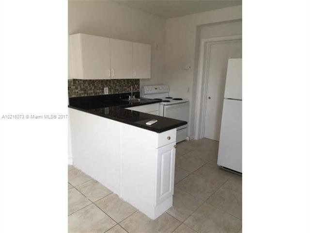 Palm Spgs Lakes Add 05 - Residential Lease