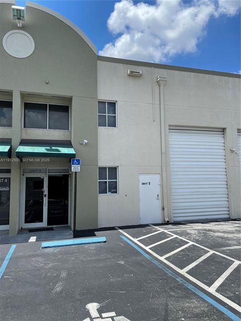 5930 NW 99th Ave 5 Doral FL 33178