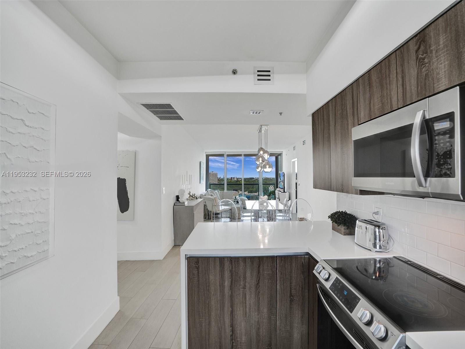 BLUE CONDO - Residential