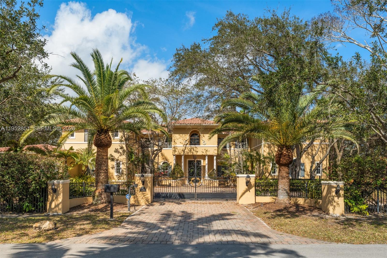 WILLIES WOODS - Residential