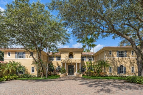 Photo of 6025 SW 108th St, Pinecrest, FL 33156 (MLS # A11952851)