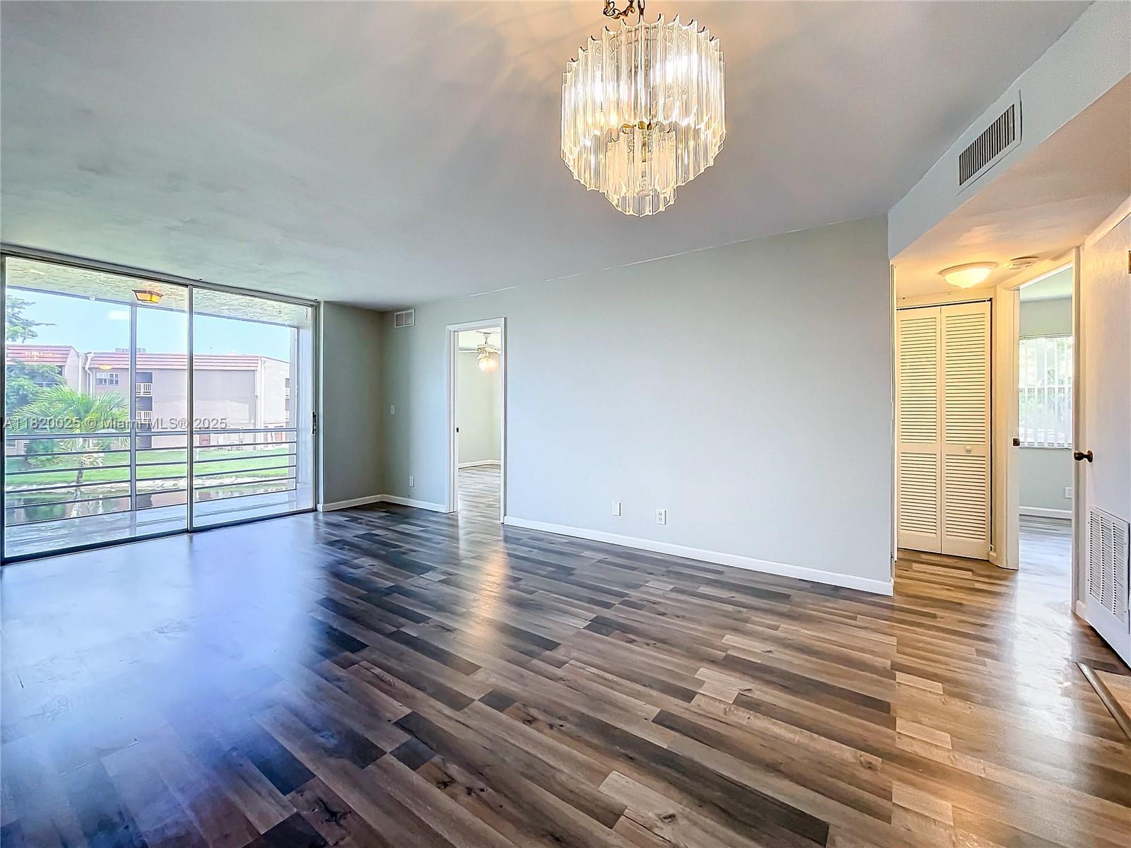 9850 Sunrise Lakes Blvd 212, Sunrise, Miami-Dade County, Florida - 2 Bedrooms  
2 Bathrooms - 