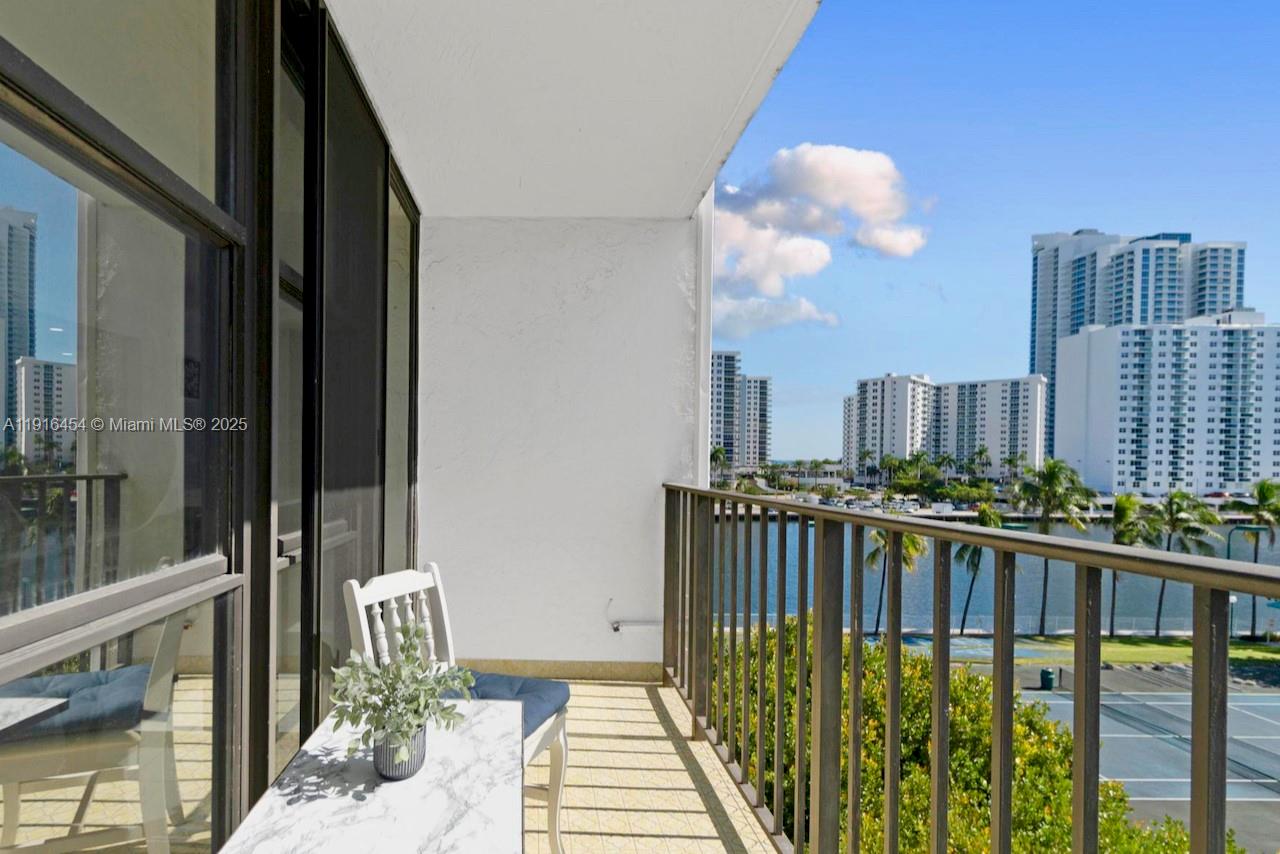 OCEANVIEW PARK CONDO - Residential