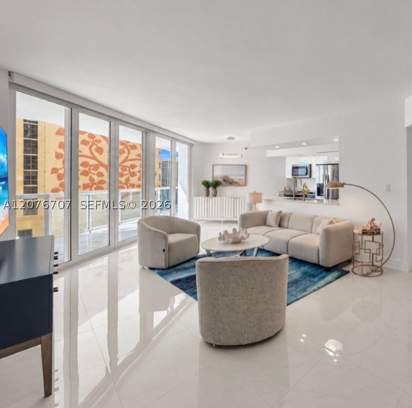 16425 Collins Ave 712
