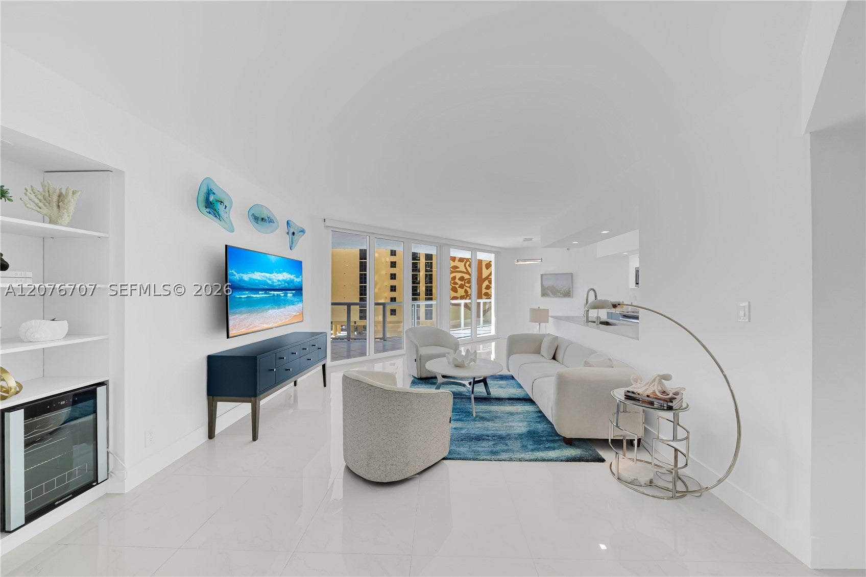 16425 Collins Ave 712