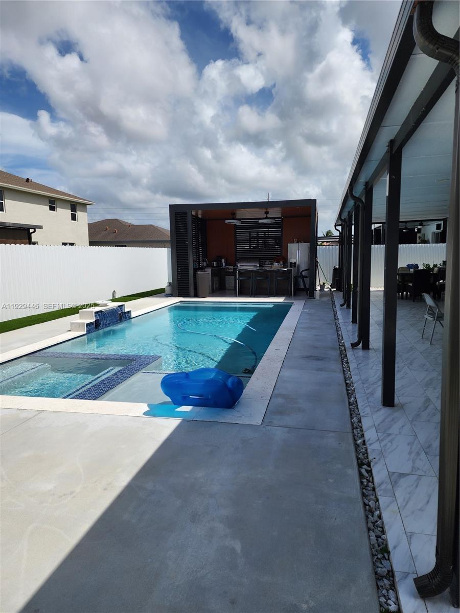 A.H. AT TURNPIKE SOUTH FI - Residential