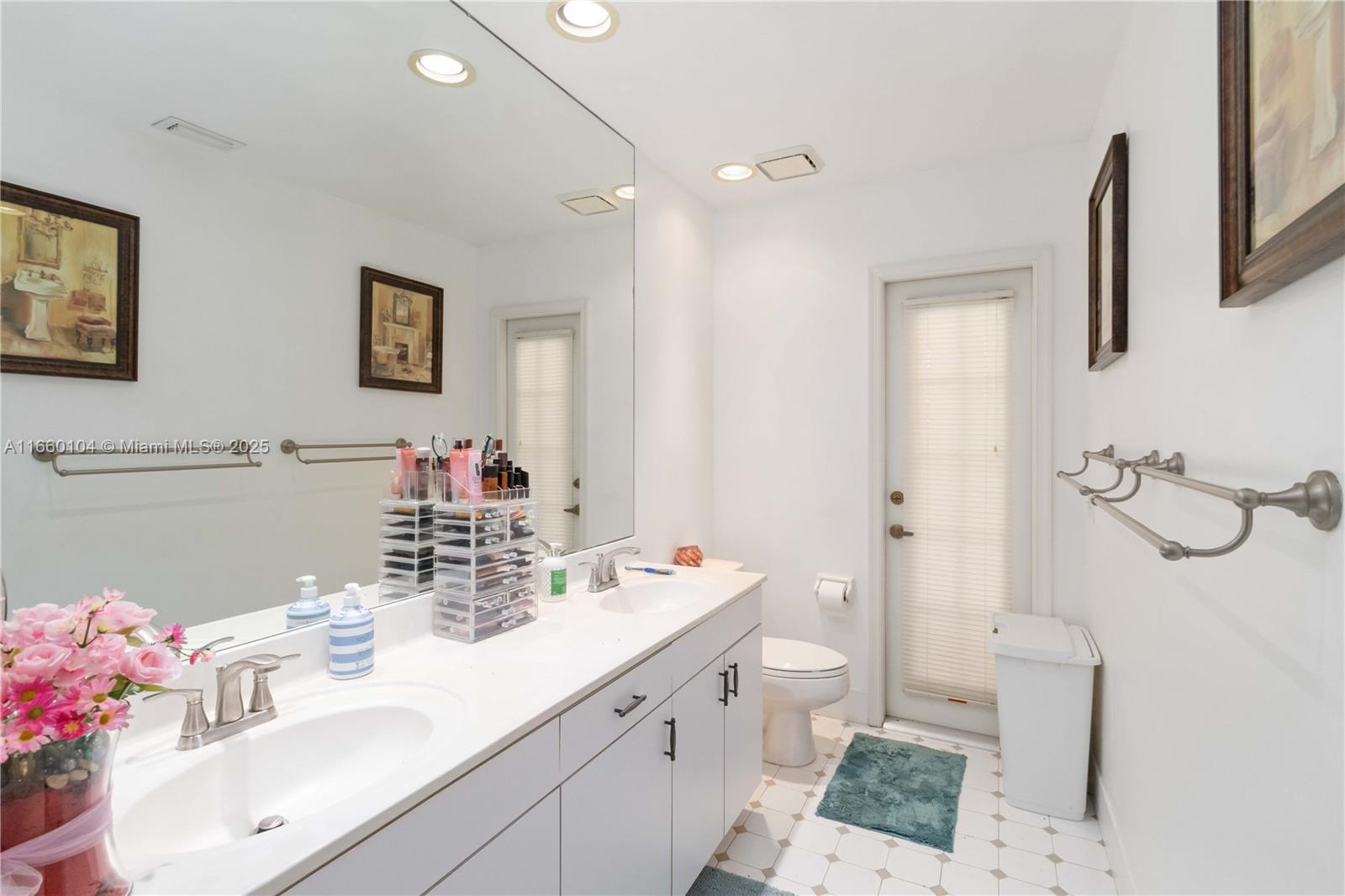 WESTPORT 2ND SECTION - Residential