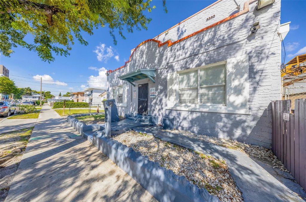 Photo of 1619 SW 2nd St, Miami, FL 33135 (MLS # A11908072)