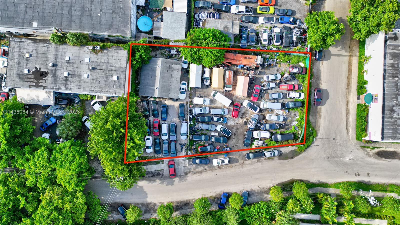 Commercial lease. Current use is a used car dealership. Top location in West Park (Hollywood) area off of 441 in Broward County. Total lot size is 14,516 SF. Includes 930 SF building with four offices. Can keep approx. 100 cars onsite. 4.3 miles to Manheim Auction. Seller will provide the lot in clean and usable condition. Opportunity to purchase inventory onsite if interested. (Total estimated value at cost is 150k). Landlord would like to keep one office and offer a discount on the rent. Up to 4 dealer licenses onsite. Mechanics open to staying with new tenants. All in 13.22/SF - $16,000 / month plus tax for a long term lease. Will also consider leasing part of the property. Please contact regarding price for partial rental.