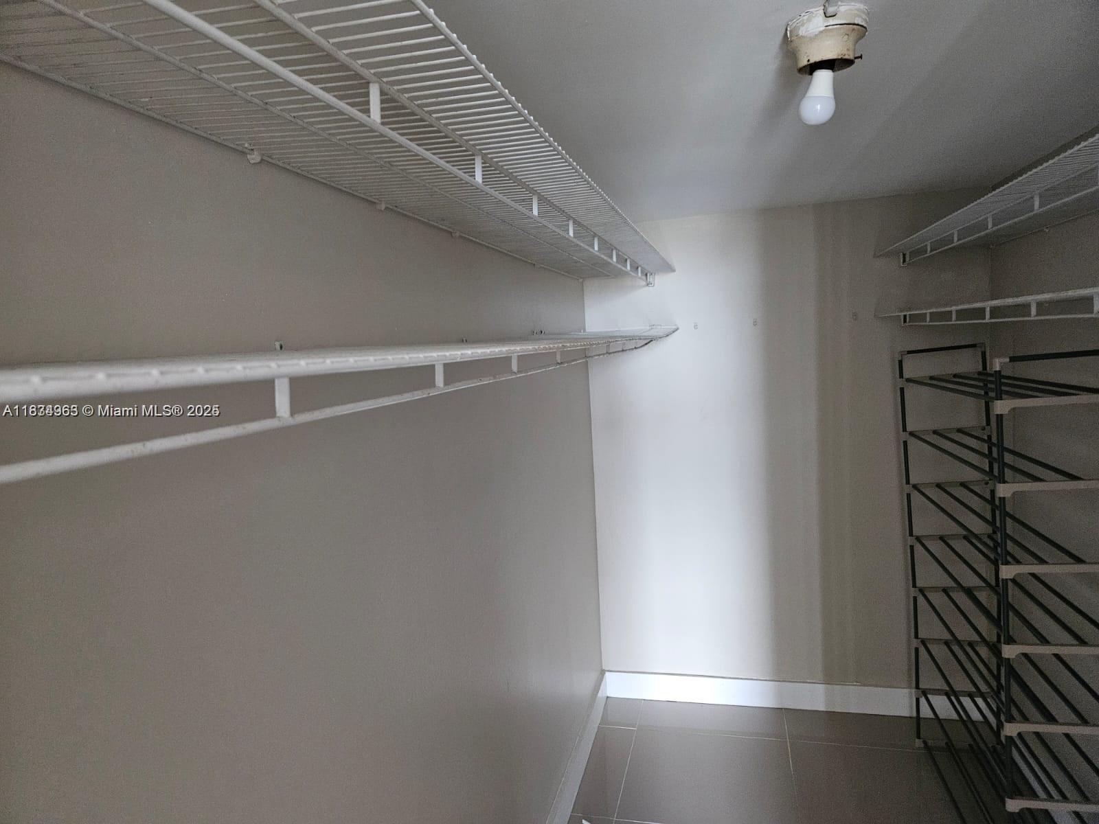 SAILBOAT CAY CONDO - Residential