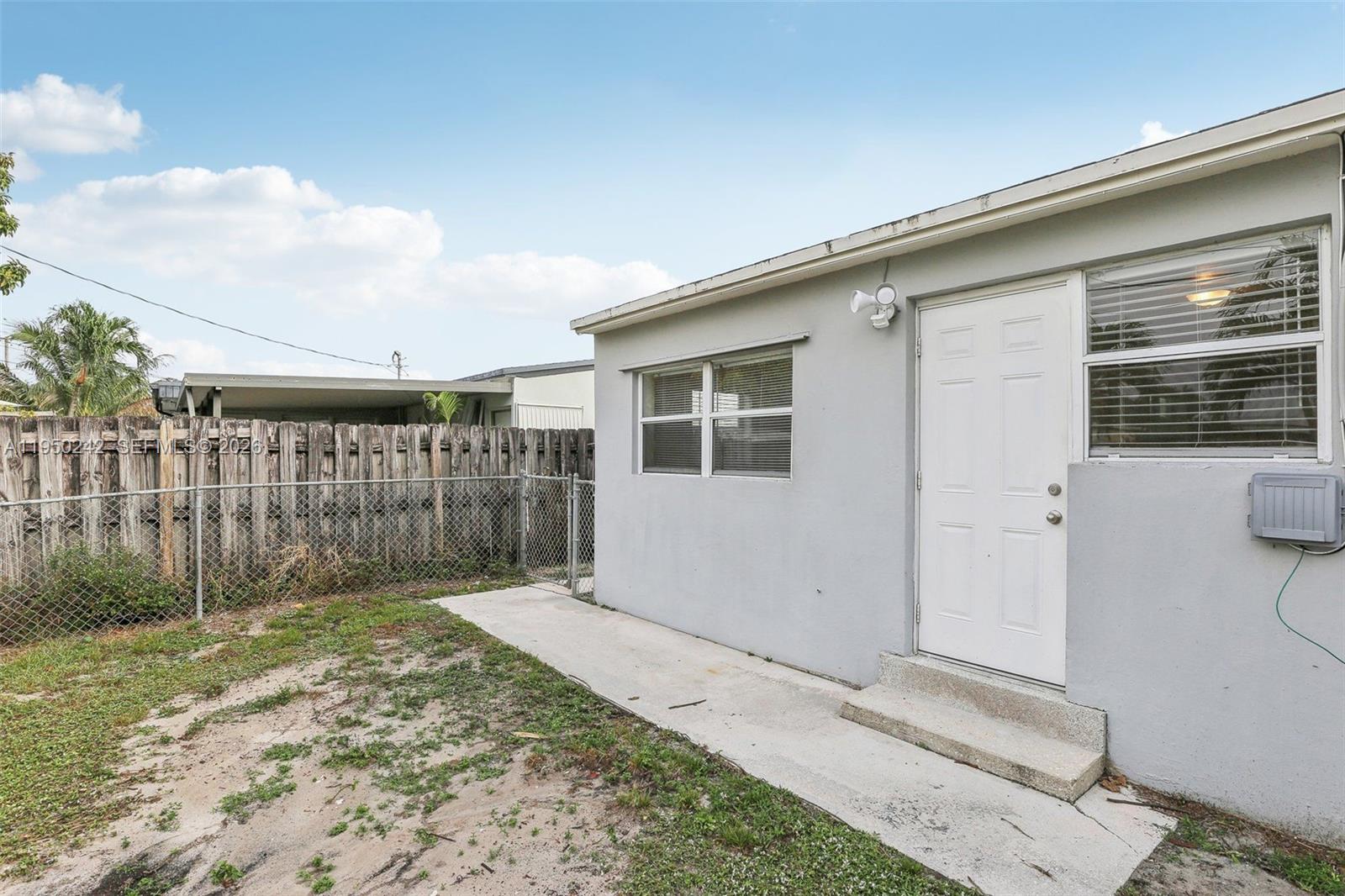 NORTH ANDREWS TERRACE FIR - Residential