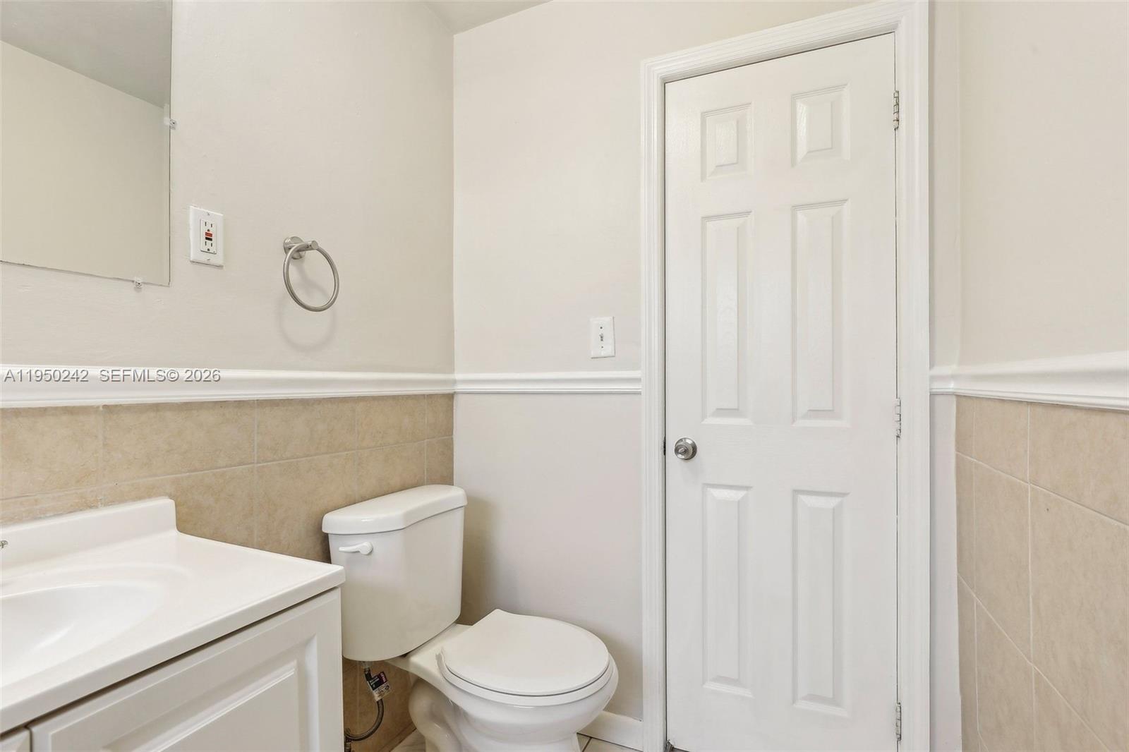 NORTH ANDREWS TERRACE FIR - Residential