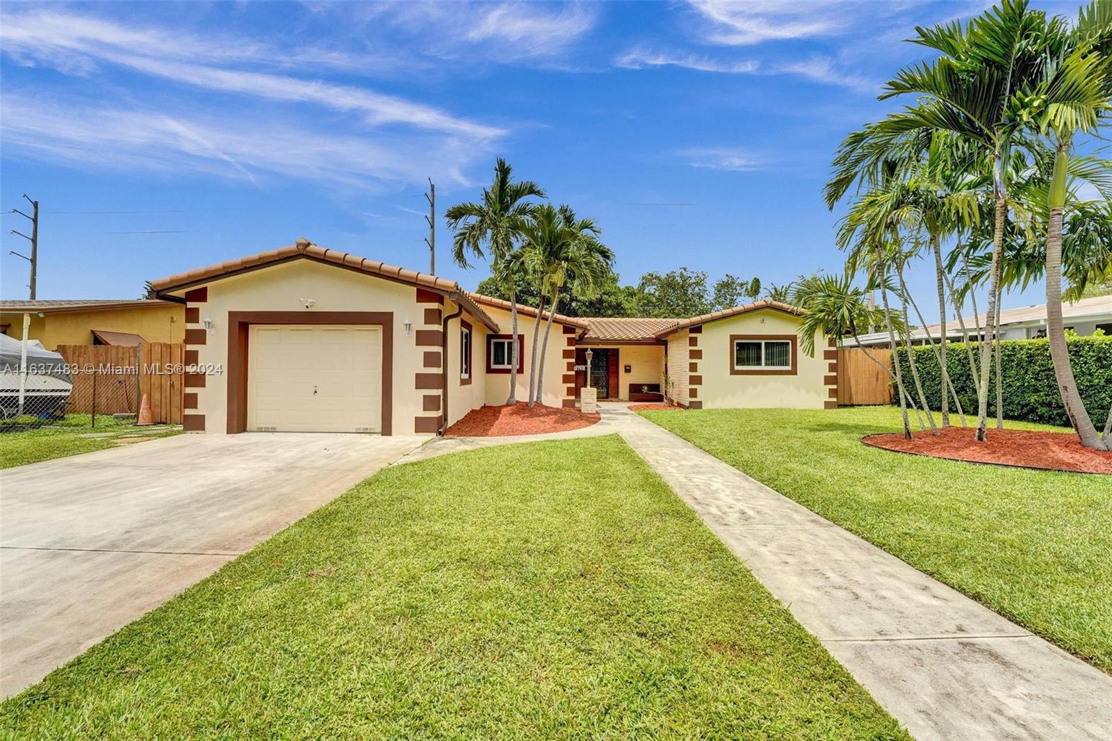 2705 Arthur St, Hollywood, Broward County, Florida - 3 Bedrooms  
2 Bathrooms - 