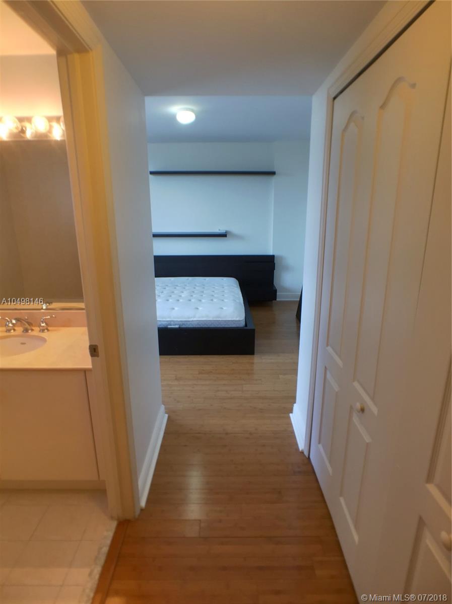 GROVE WAY CONDO - Residential