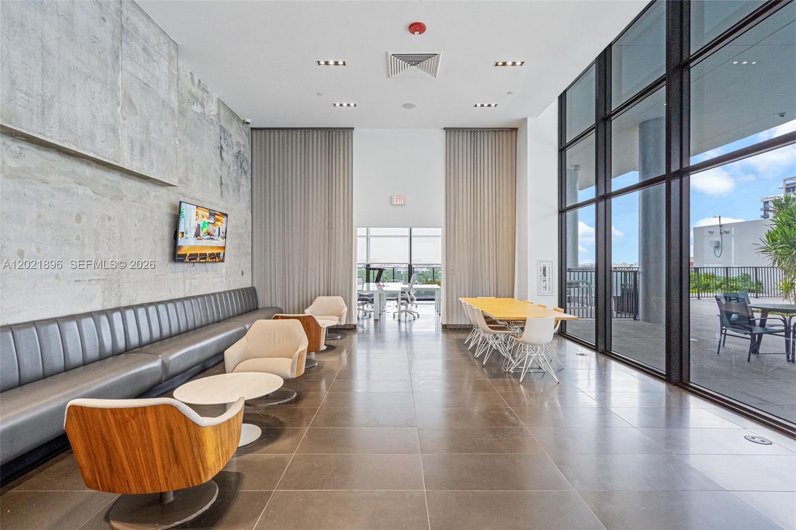 CANVAS CONDO - Residential