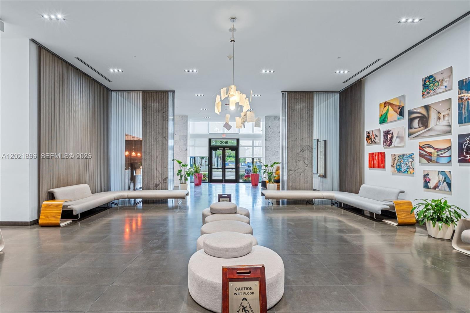 CANVAS CONDO - Residential